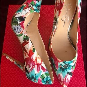 Jessica Simpson Pumps